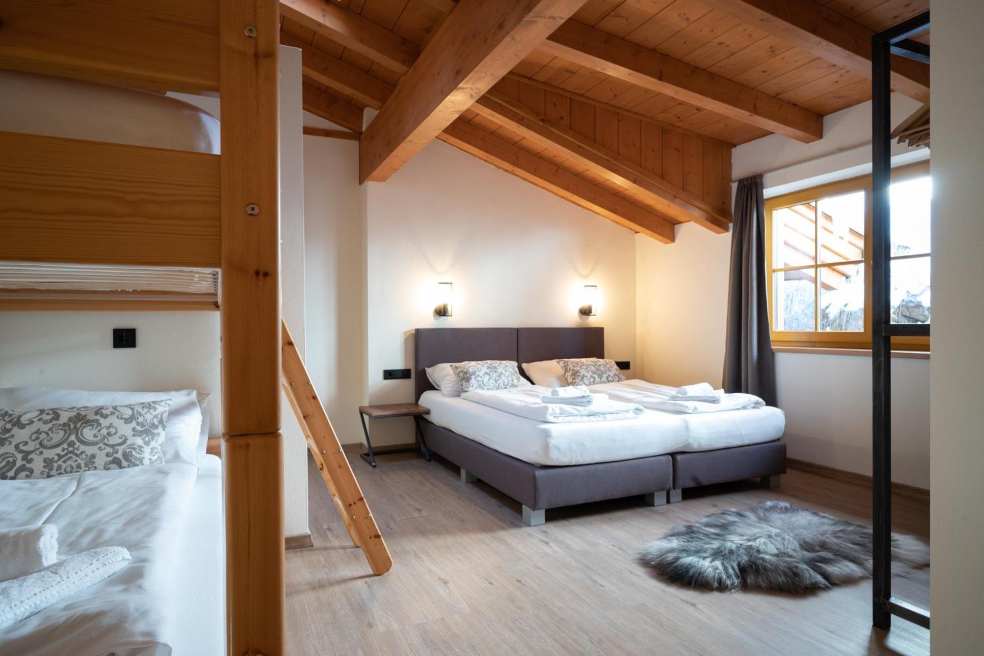 Landhaus Lodges Kaprun By We Rent Room photo