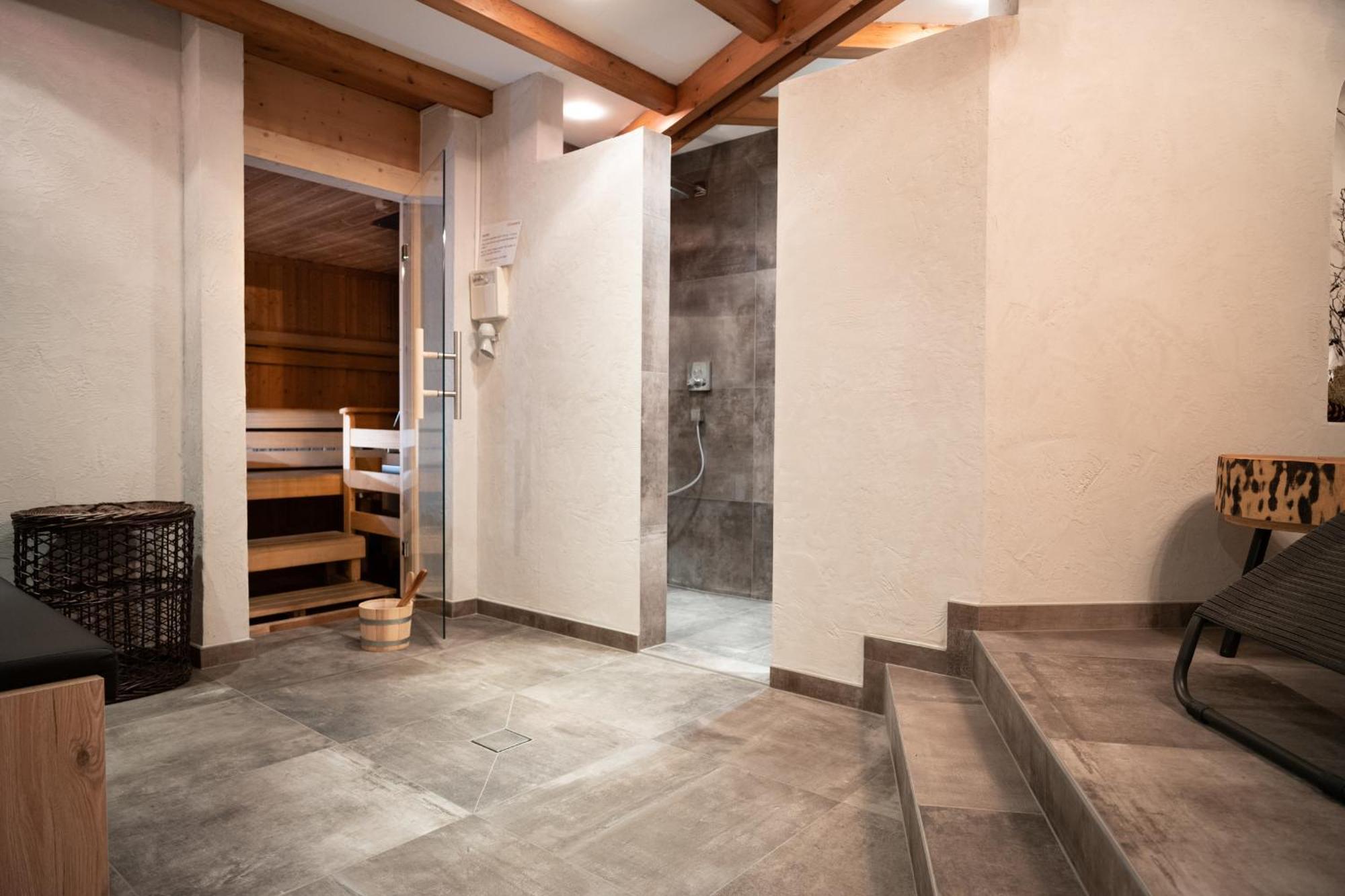 Landhaus Lodges Kaprun By We Rent Room photo